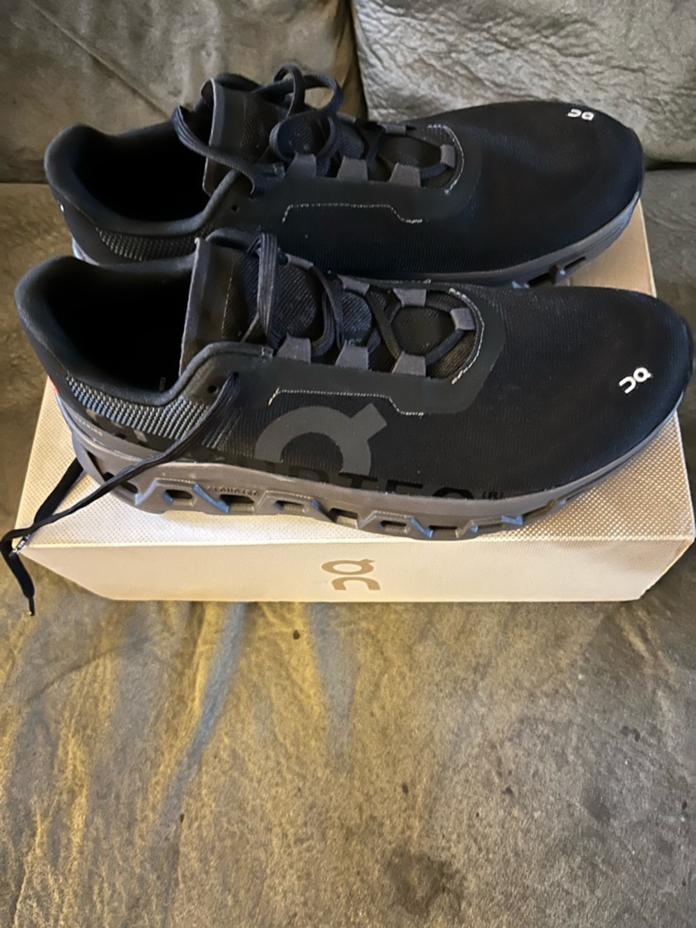 On Cloudmonster Women’s Size 9 New Black Shoes